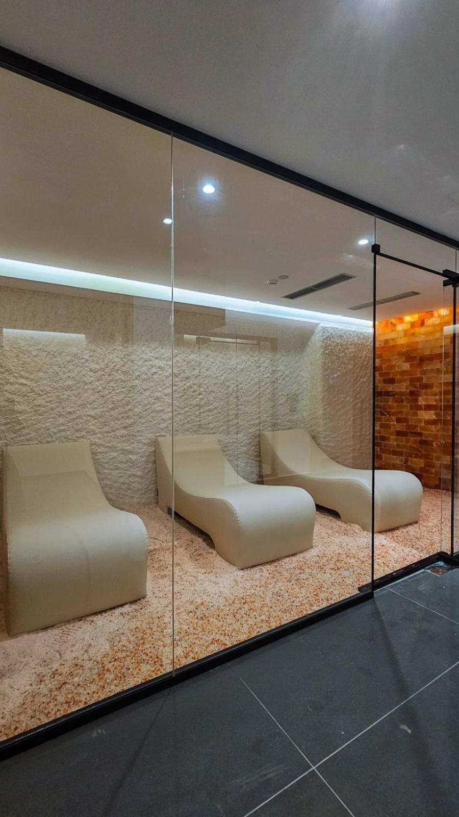 Black Diamond Hotel Dhërmi Kültér fotó