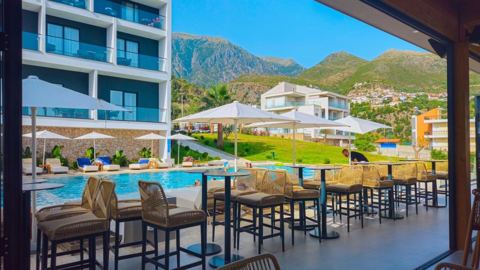 Black Diamond Hotel Dhërmi Kültér fotó